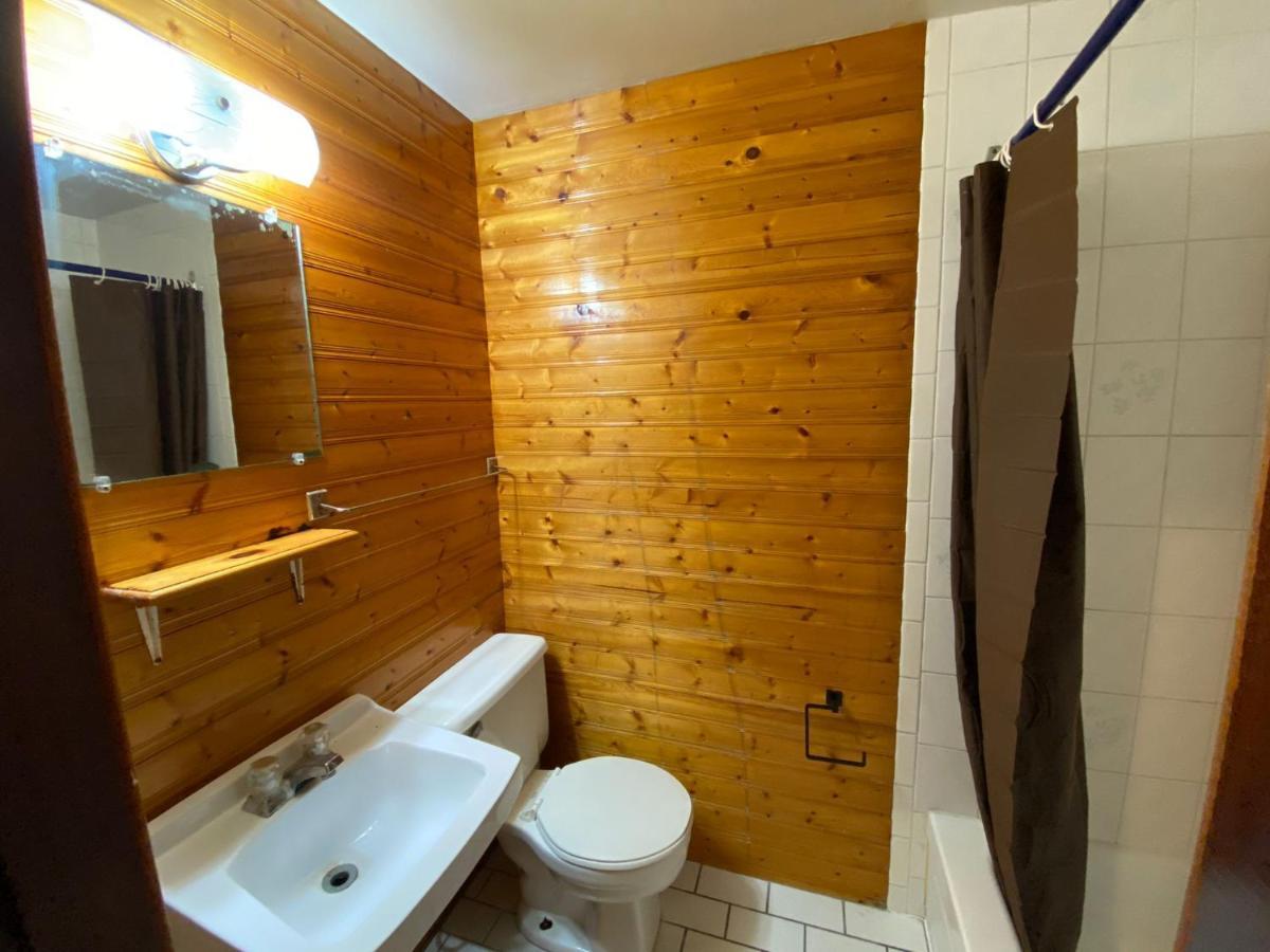 Hillcrest Motel Сент-Джон Экстерьер фото
